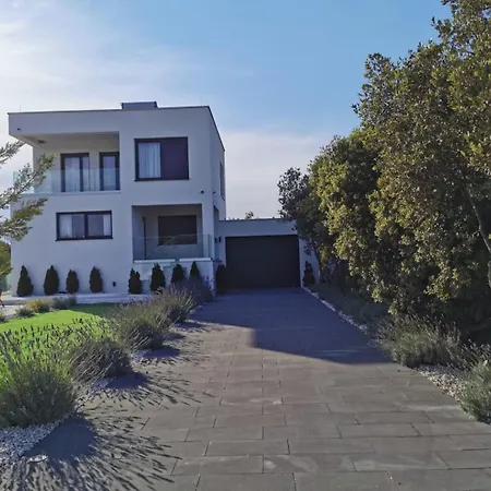 Willa Luxury Reina Vinišće