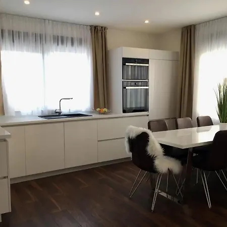 Villa Luxury Reina *